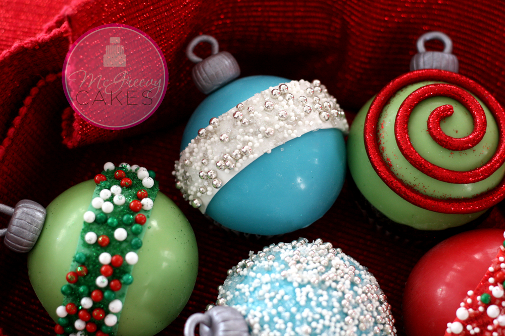 Ornament Cupcakes Close Up 1