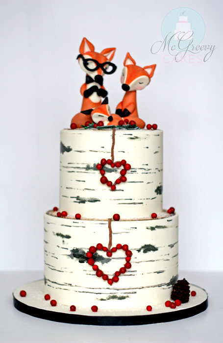 Birch Tree Log Cake with Foxes