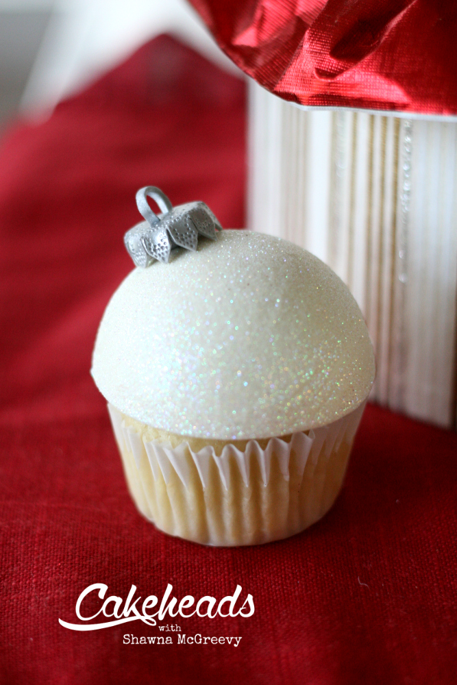 Ornament Cupcakes Individual 2
