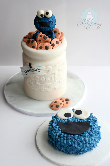 Cookie Monster Birthday Cake (Easy Smash Cake)