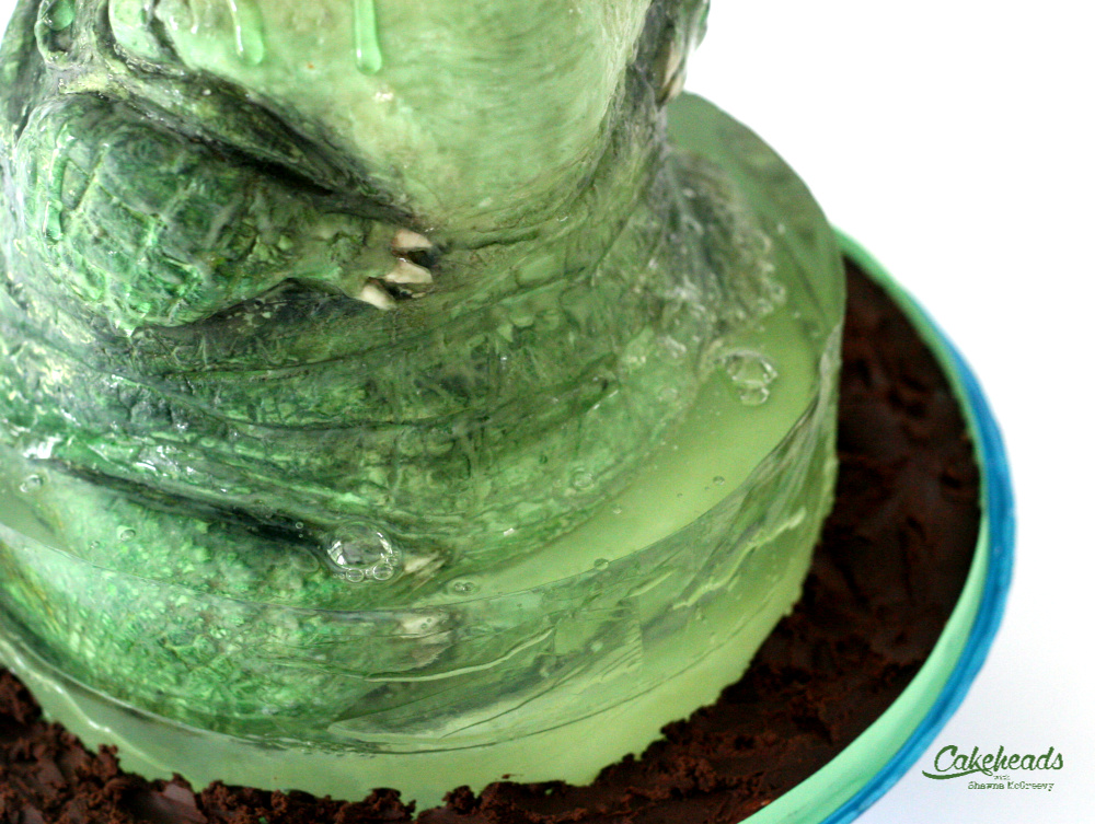 alligator gelatin close wide